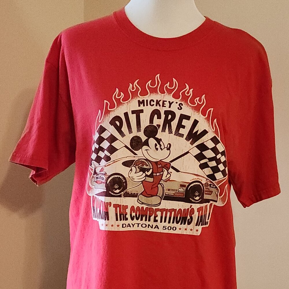 MICKEY'S PIT CREW DAYTONA 500 KICKIN' THE COMPETITION'S TAIL T-shirt Unisex Sz L